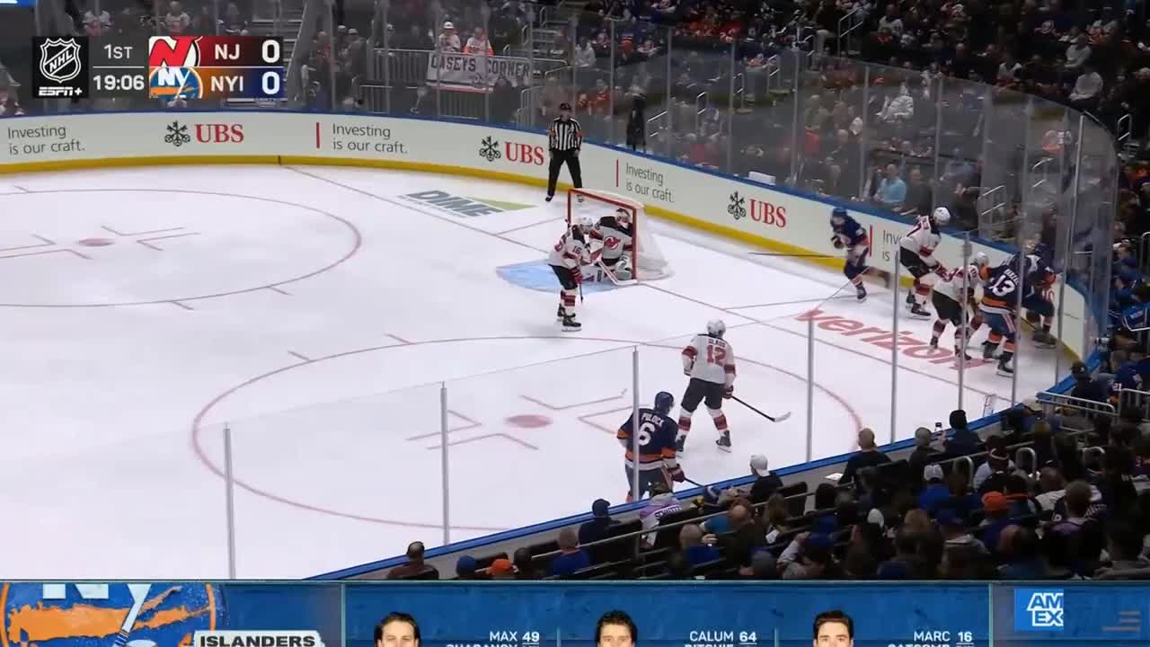 Mat Barzal Using Tips and Tricks from Victor Kraatz