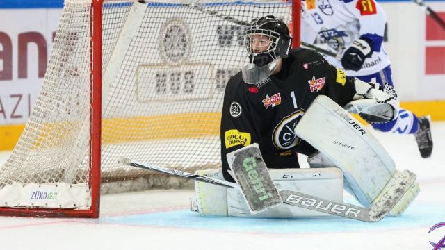 Coaching Blind: Why Relying on ''Gut Feeling'' Fails Your Goalie