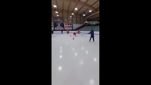 MNS 11-27 Transition skating & puck control - Made with Clipchamp
