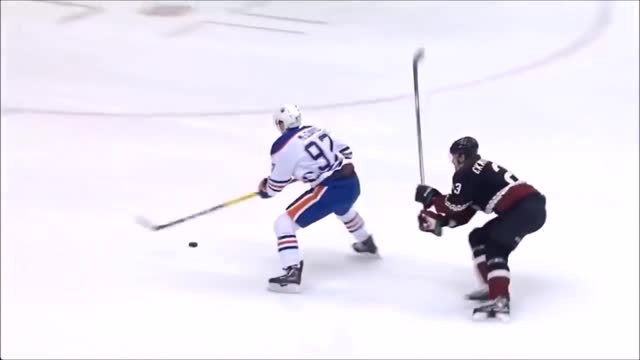 McDavid’s bottom hand technique McDavid’s bottom hand technique